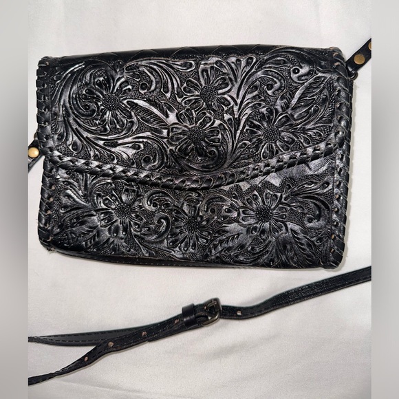 Handbags - American Darling leather crossbody